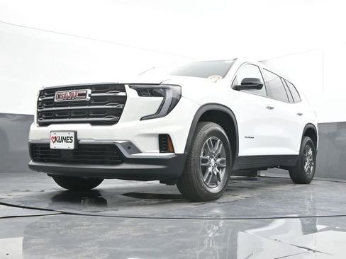 Used 2025 GMC Acadia Elevation FWD image 48