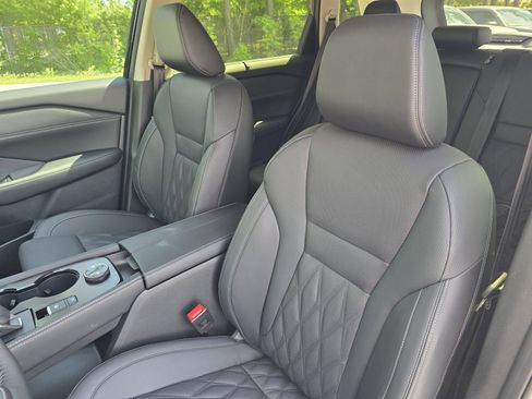 New 2026 Nissan Rogue Platinum AWD/4WD image 12