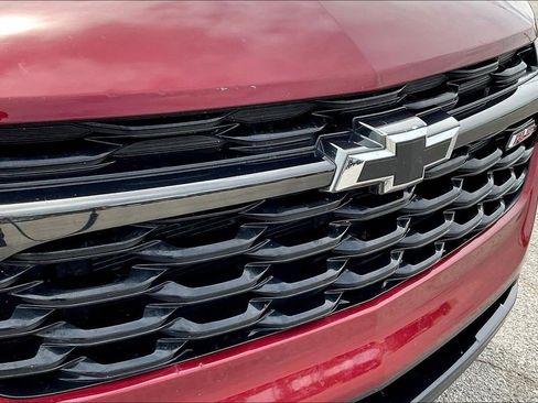 Used 2024 Chevrolet Trax RS FWD image 28