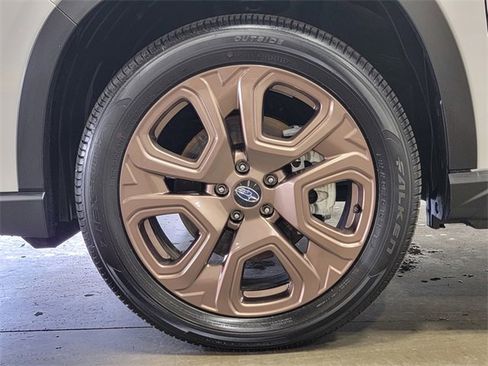 Used 2025 Subaru Ascent Bronze Edition w/ Popular Package #2 image 11