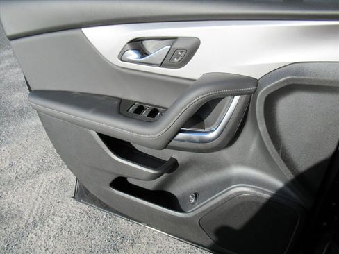 New 2025 Chevrolet Blazer LT w/ Convenience Package image 26