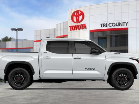 New 2026 Toyota Tundra Limited AWD/4WD image 12