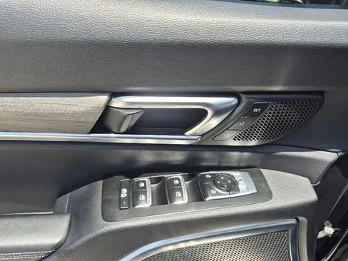 Used 2022 Kia Telluride SX w/ Towing Package AWD/4WD image 12