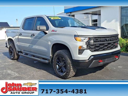 Used 2025 Chevrolet Silverado 1500 Custom Trail Boss AWD/4WD image 1
