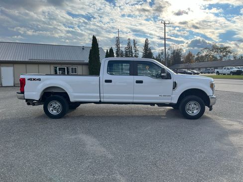 Used 2019 Ford F250 XL w/ Power Equipment Group image 6