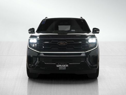 Used 2025 Ford Expedition Max Platinum w/ Stealth Performance Package AWD/4WD image 8