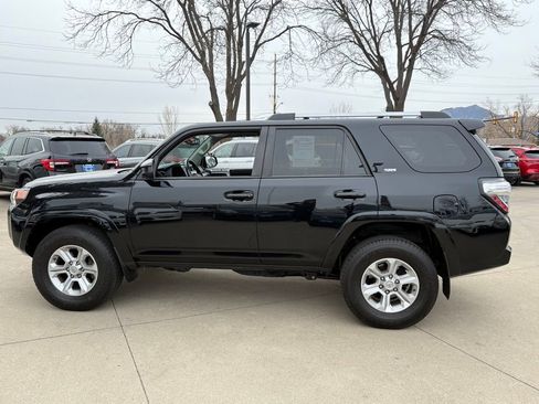 Used 2020 Toyota 4Runner SR5 image 7