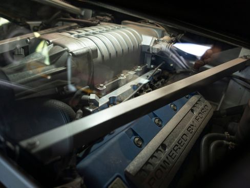 Used 2005 Ford GT RWD image 34