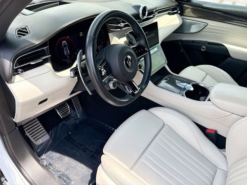 Used 2023 Maserati Grecale Modena AWD/4WD image 26