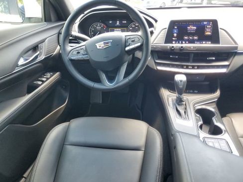 Certified 2025 Cadillac CT4 Luxury RWD image 15