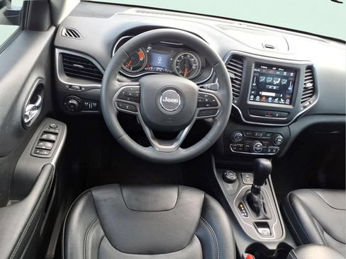 Used 2022 Jeep Cherokee Latitude Lux w/ Sun & Sound Group AWD/4WD image 13