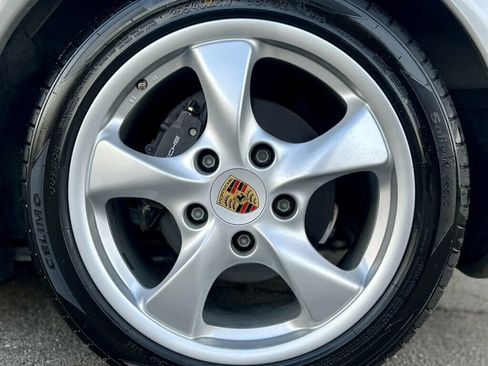 Used 2001 Porsche Boxster RWD image 16