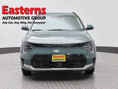 Used 2023 Kia Niro Wind w/ Wind Preserve Package FWD image 2