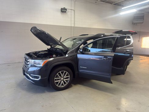 Used 2017 GMC Acadia SLE AWD/4WD image 11