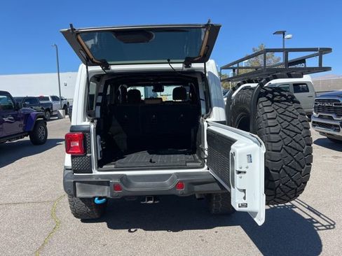 Used 2022 Jeep Wrangler Unlimited Rubicon 4xe w/ Steel Bumper Group image 15