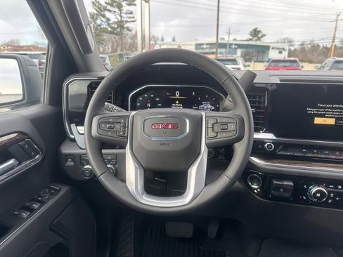 New 2026 GMC Sierra 1500 Elevation image 12