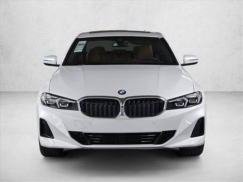 Used 2026 BMW 330i Sedan w/ Convenience Package RWD image 2