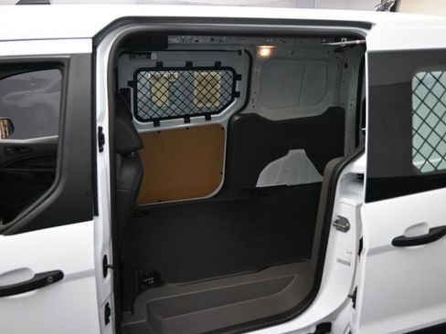 Used 2022 Ford Transit Connect XL FWD image 25