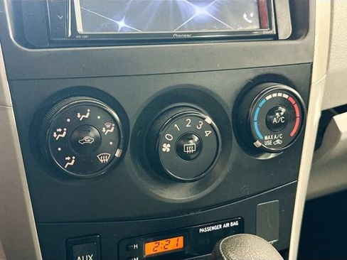 Used 2010 Toyota Corolla LE FWD image 15