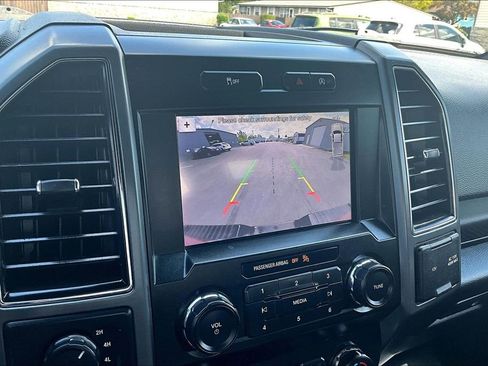 Used 2019 Ford F150 XLT w/ Equipment Group 302A Luxury AWD/4WD image 20