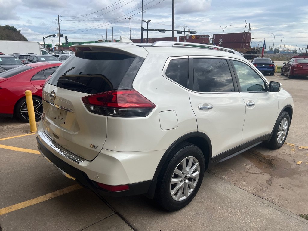 Used 2020 Nissan Rogue SV FWD image 6
