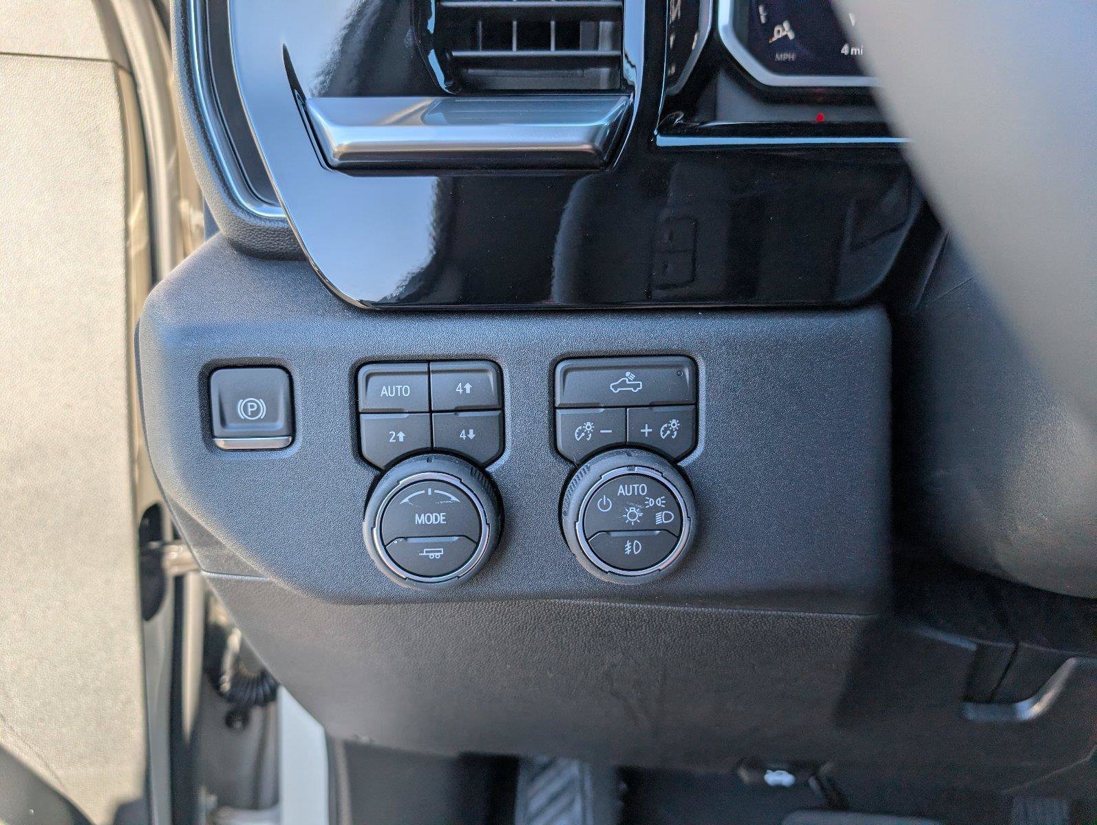 New 2026 Chevrolet Silverado 1500 RST AWD/4WD image 27