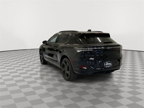 New 2025 Chevrolet Equinox EV RS w/ Convenience Package II image 8