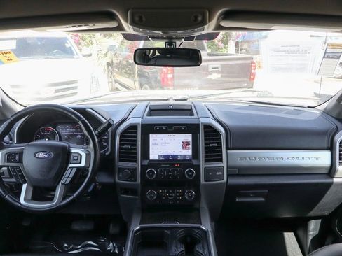 Used 2021 Ford F250 Lariat w/ Lariat Value Package AWD/4WD image 25