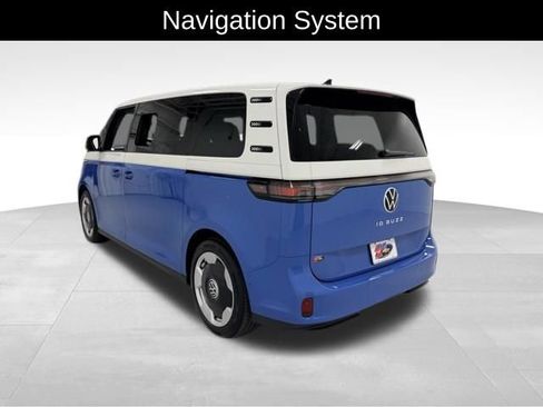 Used 2025 Volkswagen ID. Buzz Pro S RWD image 4