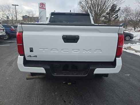 Certified 2024 Toyota Tacoma SR5 image 7