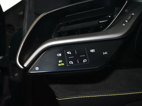 Used 2025 Ferrari SF90 Spider AWD/4WD image 24