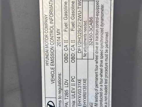 Used 2014 Hyundai Santa Fe GLS image 34