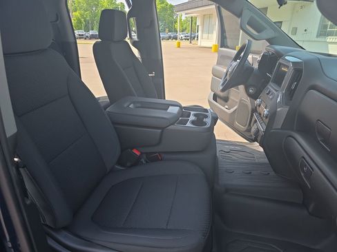Used 2022 GMC Sierra 1500 Pro w/ Sierra Value Package AWD/4WD image 10