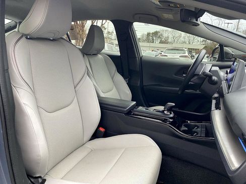 Certified 2024 Toyota Prius XLE image 14