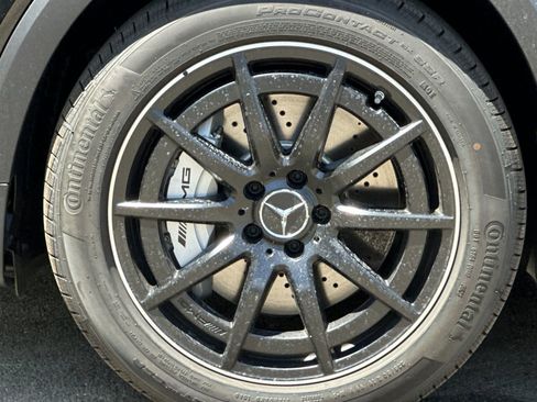 Used 2025 Mercedes-Benz GLB 35 AMG 4MATIC image 32
