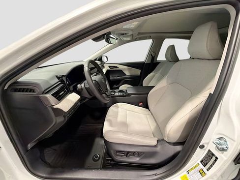 Certified 2025 Toyota Camry XLE image 17