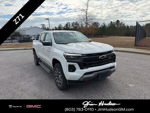Used 2023 Chevrolet Colorado Z71 w/ Z71 Convenience Package 2 image 2