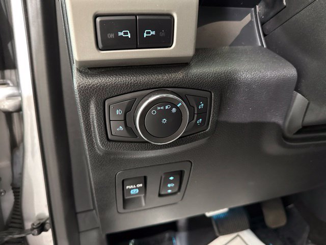 Used 2020 Ford F150 Lariat w/ Equipment Group 502A Luxury AWD/4WD image 17