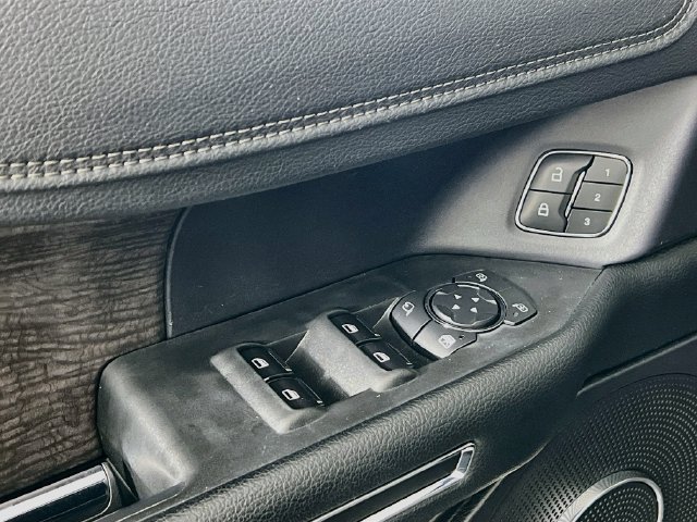 Used 2021 Ford Expedition Max Limited AWD/4WD image 9
