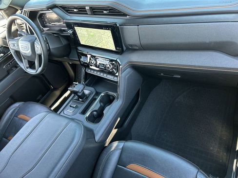 Used 2025 GMC Sierra 1500 AT4 AWD/4WD image 28