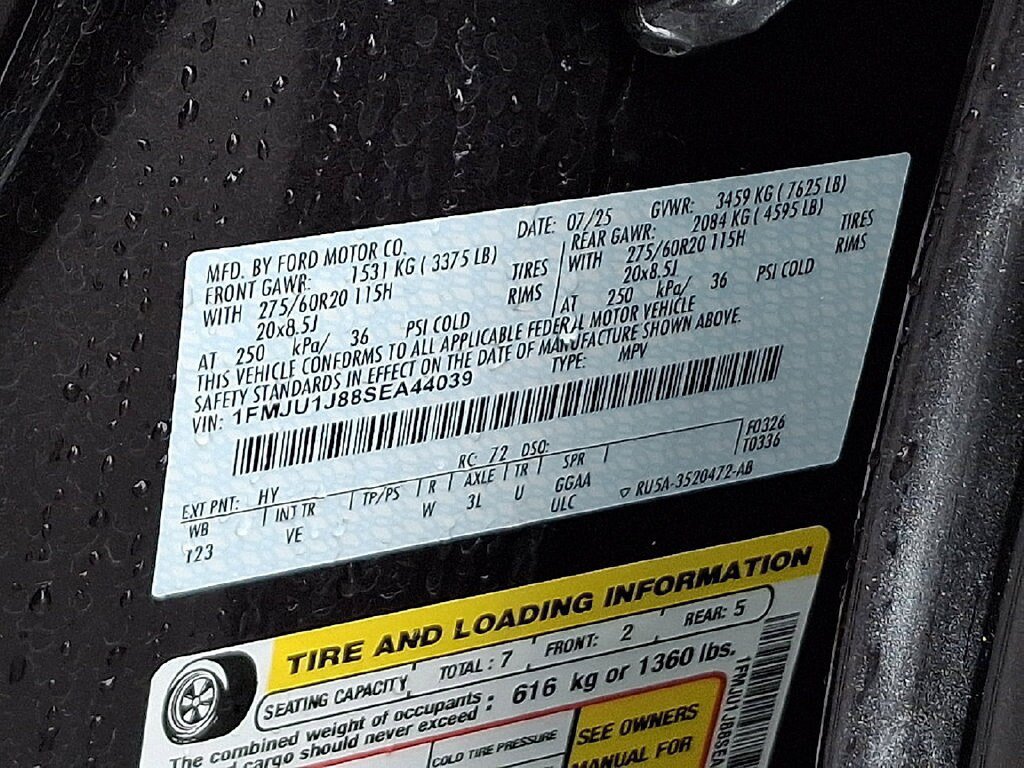 Used 2025 Ford Expedition Active AWD/4WD image 28