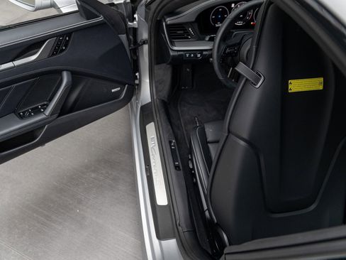 Certified 2025 Porsche 911 Carrera S RWD image 25