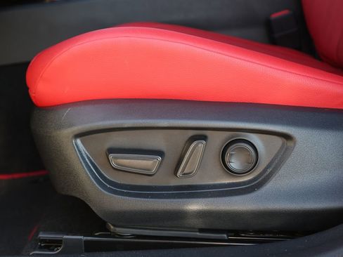 Used 2025 Toyota Camry XSE image 28