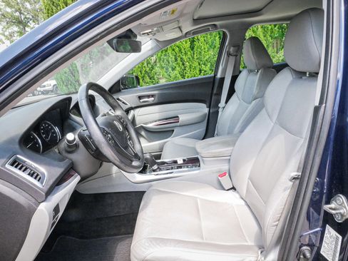 Used 2016 Acura TLX w/ Technology Package image 7