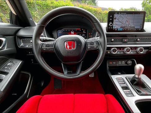 Used 2025 Honda Civic Type R image 7