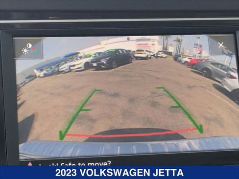 Used 2023 Volkswagen Jetta SE w/ Panoramic Sunroof Package FWD image 18