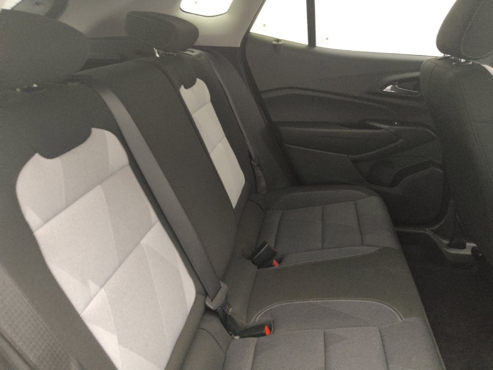 Used 2025 Chevrolet Trax LS FWD image 19