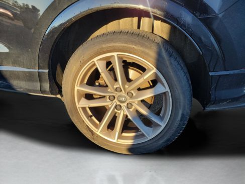 Used 2022 Audi Q3 2.0T Premium w/ Black Optic Sport Package image 29