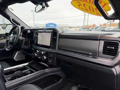 Used 2025 Ford F250 Platinum AWD/4WD image 65