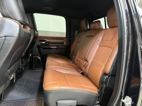 Used 2022 RAM 3500 Limited AWD/4WD image 28